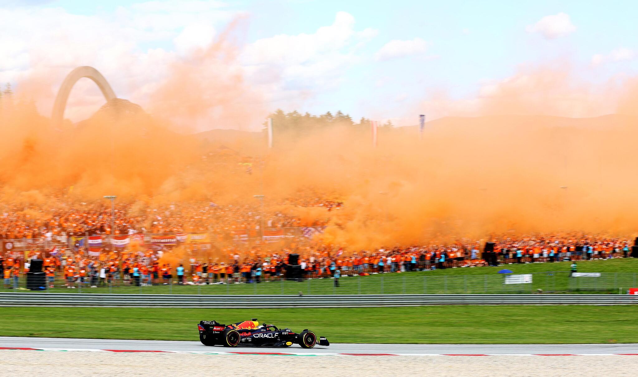 Discovery splash banner for Formule 1 (NL/BE/ENG) Discord server